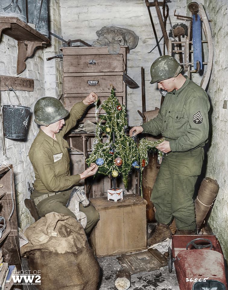 army christmas.jpg