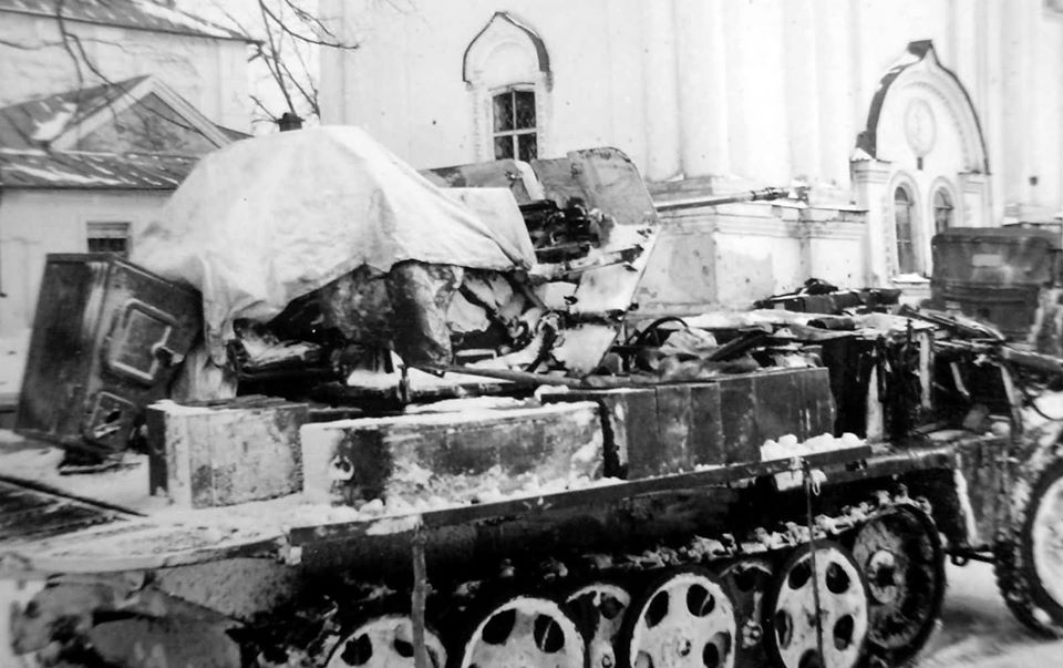 demanysk halftrack.jpg