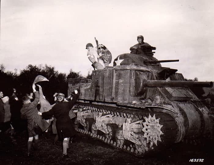 santa tank.jpg